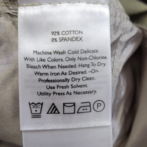 Eddie Bauer Womens Slightly Curvy Fit Khaki Pants - Size 6 - Picture 10 of 15